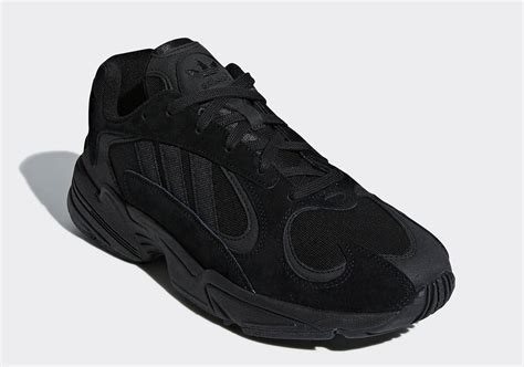 adidas yung 1 triple black